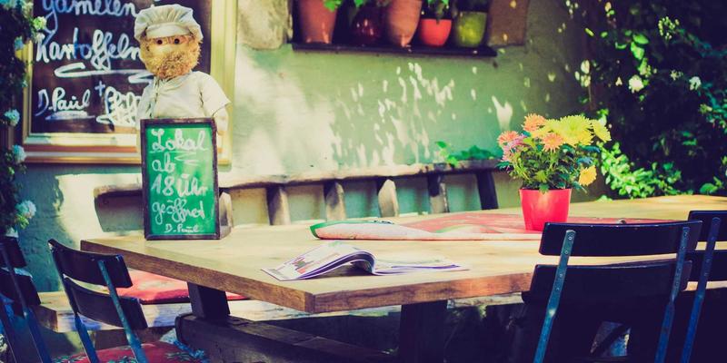 汽车轻量化浪潮：铝合金轮毂、碳纤维与塑料油箱如何重塑三大核心系统